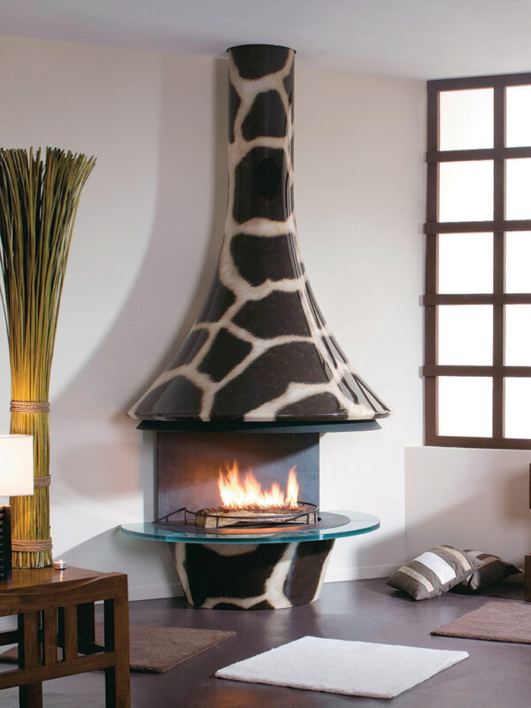 Giraffe JC Bordelet Eva Luxury Suspended Fireplace wall mounted in living room.